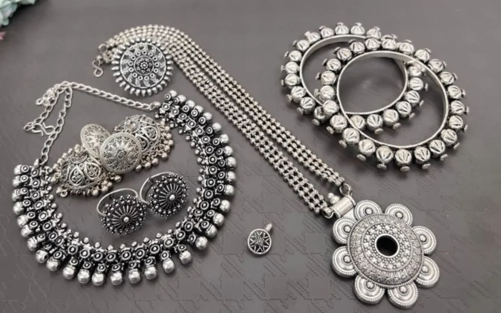 popularity of silver jewellery